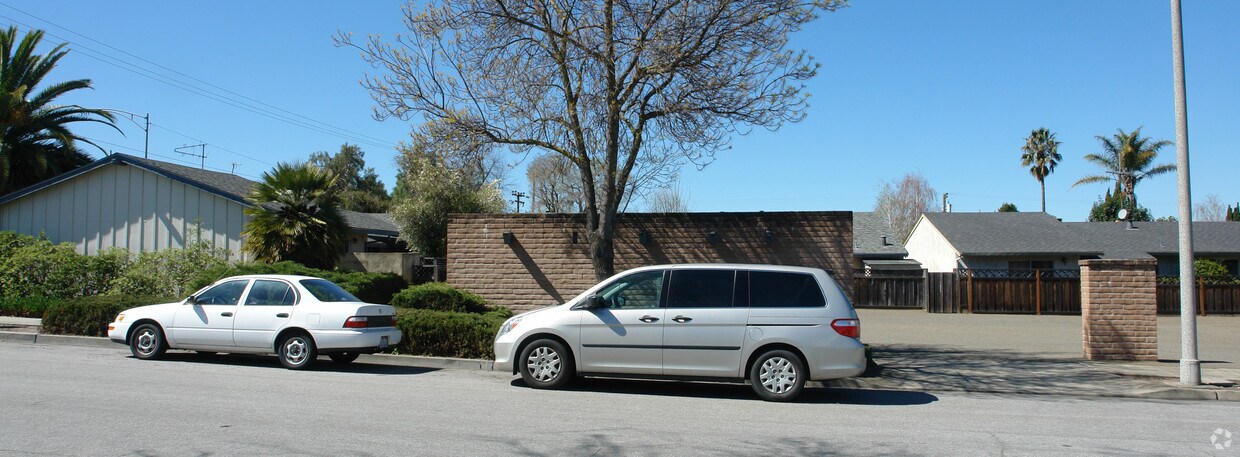 Building Photo - 43187 Gallegos Ave