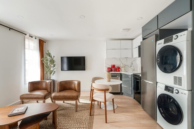 Foto del edificio - 335 E 22nd St