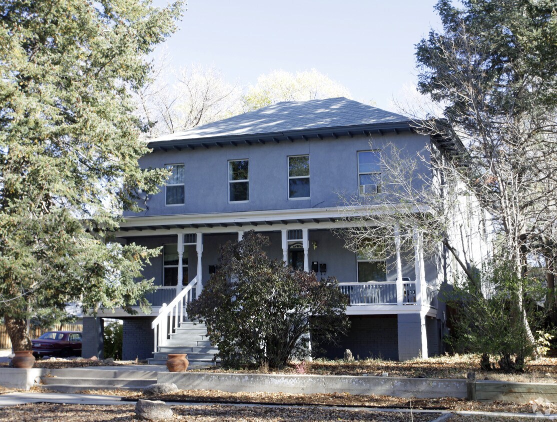 Primary Photo - 1330-1332 W Kiowa St