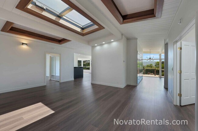 Foto del edificio - 748 Beechnut Ct