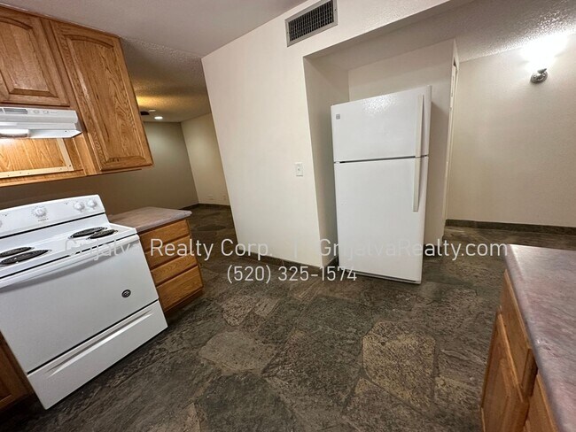 Building Photo - 3505 W Alana Ln