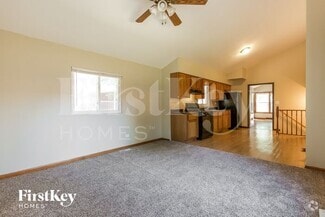 Building Photo - 2108 N Linden Ave