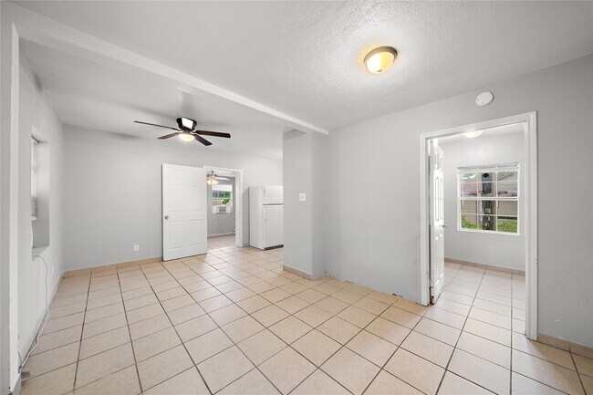 Foto del edificio - 806 3rd Ave N