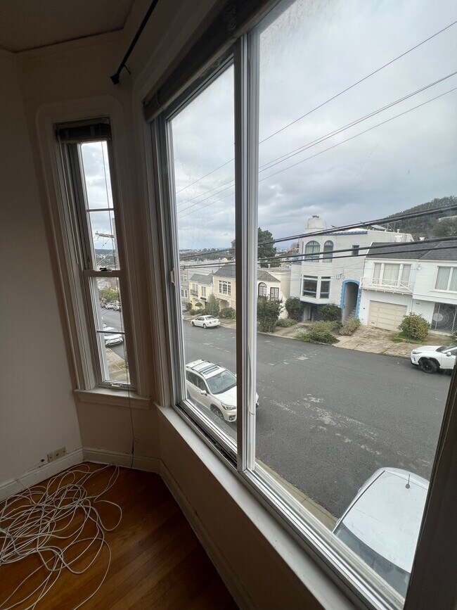 Vista desde la ventana del dormitorio - 1695 12th Ave