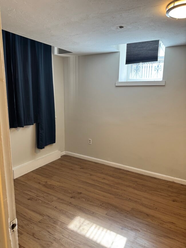 Building Photo - 38 Hemenway St