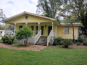 Building Photo - 260 Cochran Rd