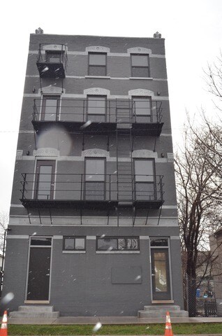 Primary Photo - 1445 W 16th St
