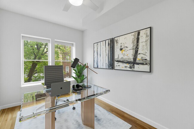 Building Photo - 936 Pavonia Ave