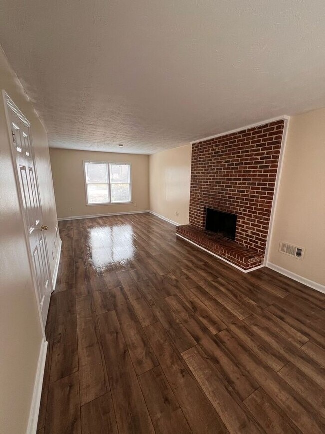 Photo - Three Bedroom Townhome Unit