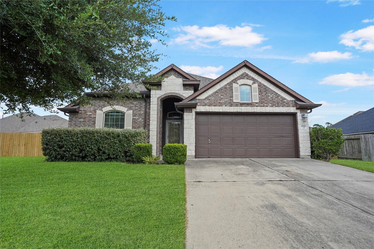 Foto principal - 6910 Lamar Park Lane