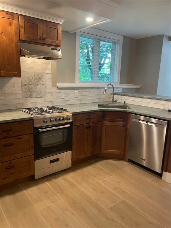 Building Photo - 211 Churchills Ln