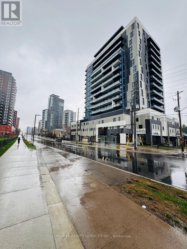 Building Photo - 128 King St N