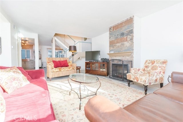 Building Photo - 5 Sandflower Ct