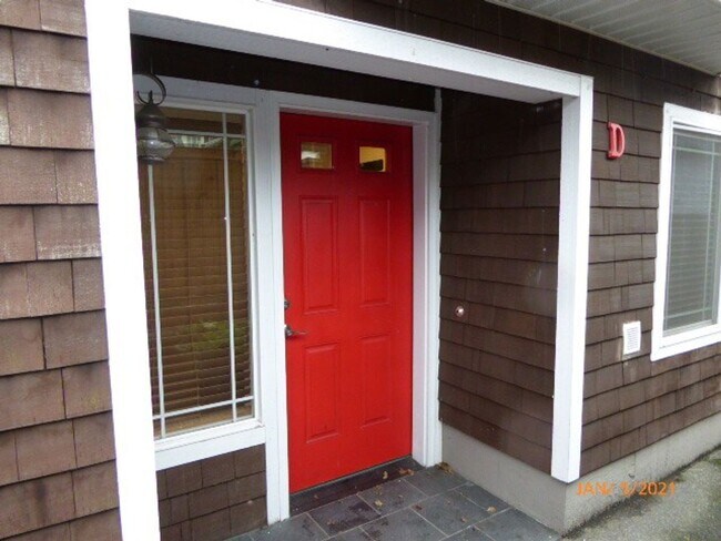 Foto del edificio - Beautiful 3 Bed 2.5 Bath Townhome in Roosevelt, Seattle