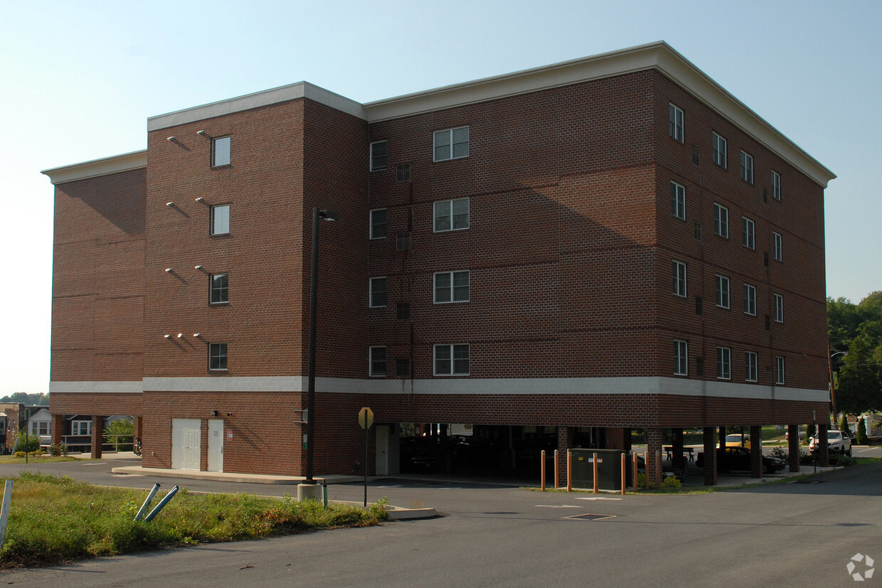 Foto del edificio - St Catherine Senior Apartments of Mount Penn