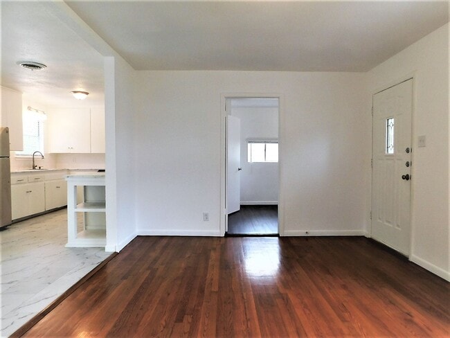 Building Photo - Available NOW!!!! Gorgeous 1 story, 4 bedroom, 1 bath home with a fenced yard and storage buildin...