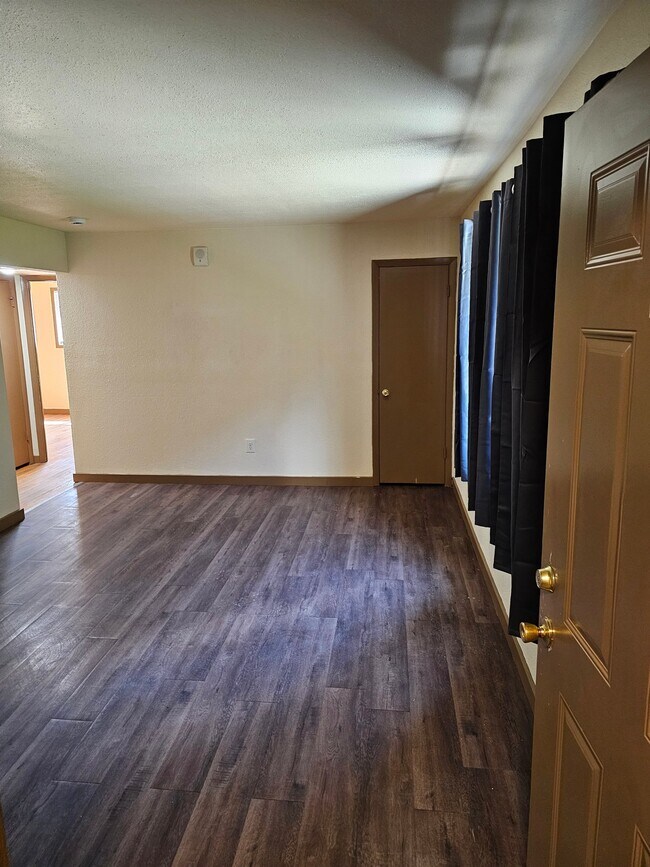 Foto del edificio - 7825 W Hampton Ave