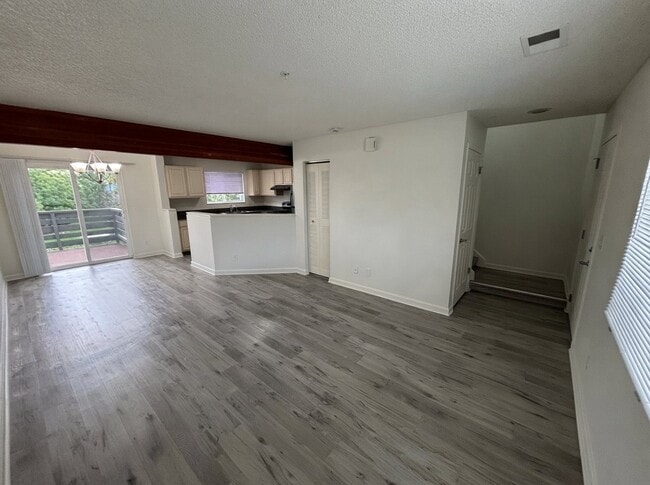 Building Photo - 629 Walden Cir