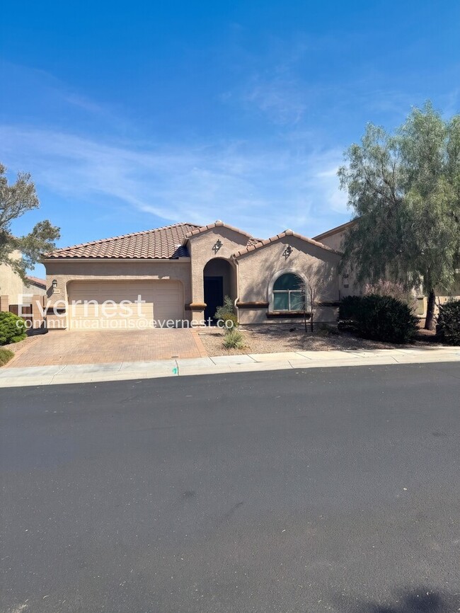 Building Photo - 9014 W Rolling Springs Dr