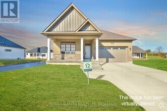Building Photo - 28 Harvest Dr