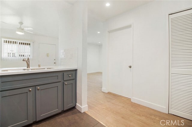 Foto del edificio - 1322 E 3rd St