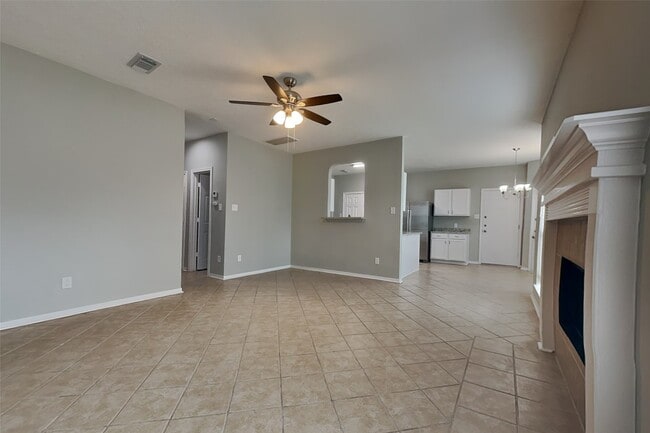 Building Photo - 1210 Colonial Heights Dr