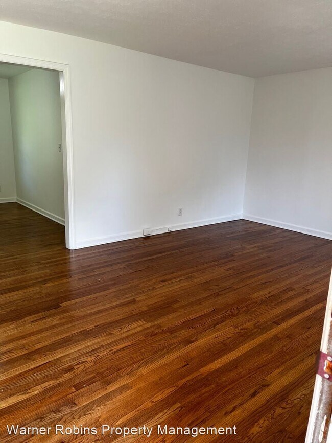 Building Photo - 3 br, 1.5 bath House - 2952 Audubon Dr