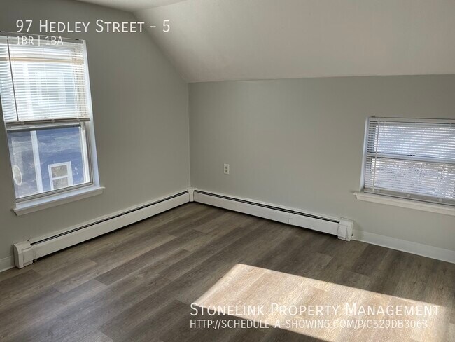 Building Photo - 97 Hedley Street