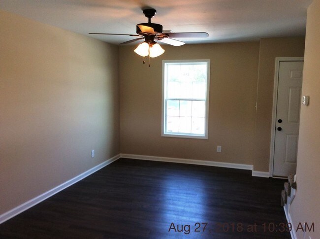 Building Photo - 386 Mcgee Ct