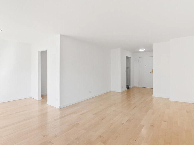 Foto del edificio - 372 Central Prk W