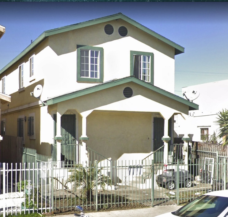 Primary Photo - 10517 S Main St