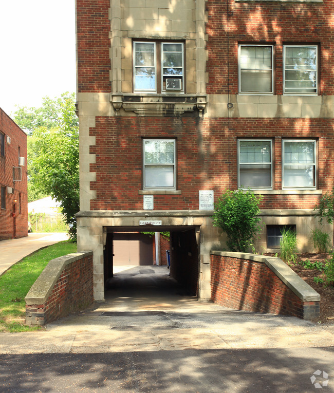 Building Photo - The Park Place Apartments