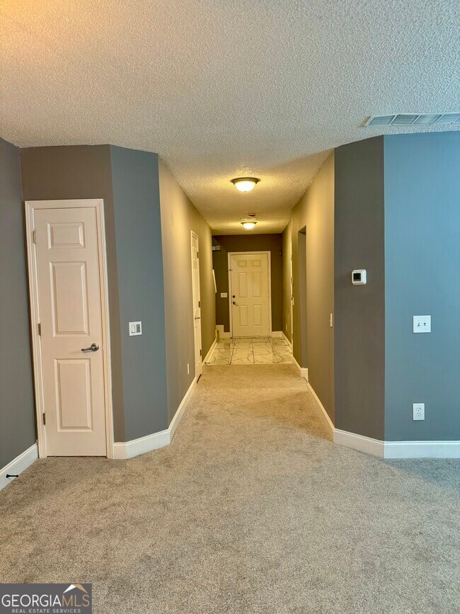 Foto del edificio - 3160 Glenloch Pl