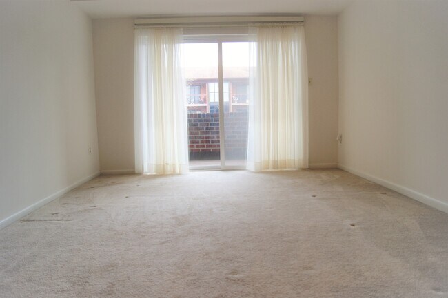 Foto del edificio - Charming 2 Bedroom/2 Bathroom Apartment in Perry Hall, MD!