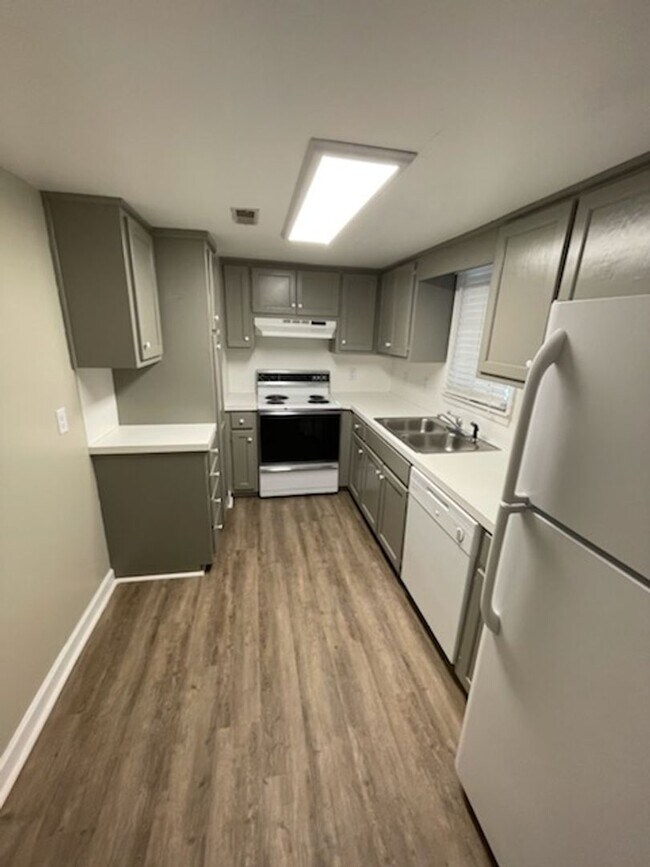 Foto del edificio - 1401 W. First Street Apt C