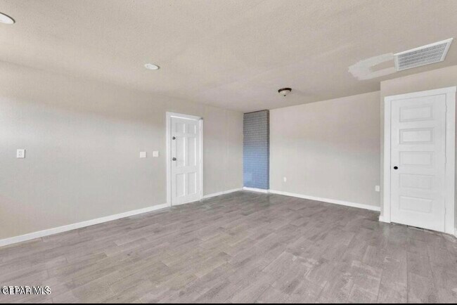 Foto del edificio - 8827 Mt Elbert Dr