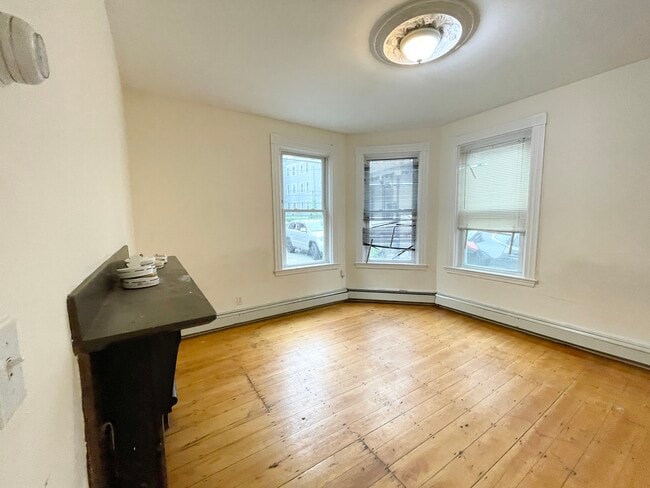 Building Photo - 1 Folsom Ave