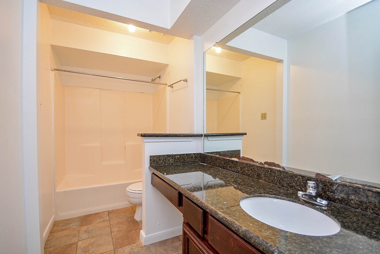 Building Photo - 1603 Beaconshire