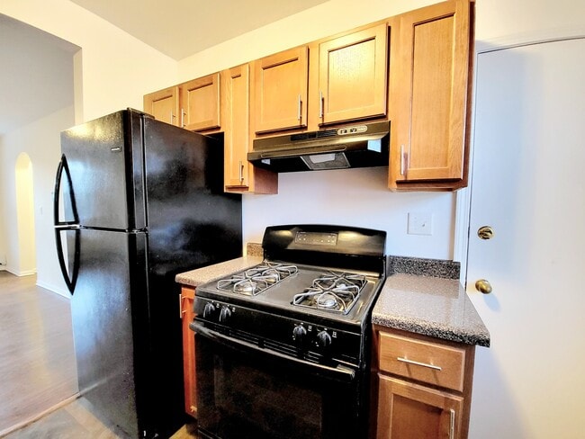 Foto del edificio - 3215 W Diversey Ave