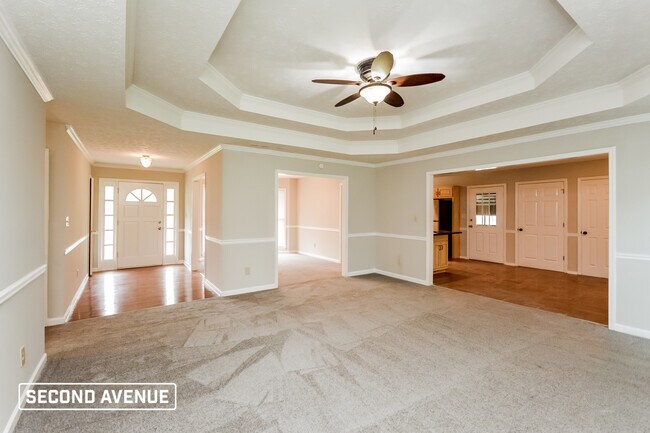 Foto del edificio - 4830 Thornwood Dr