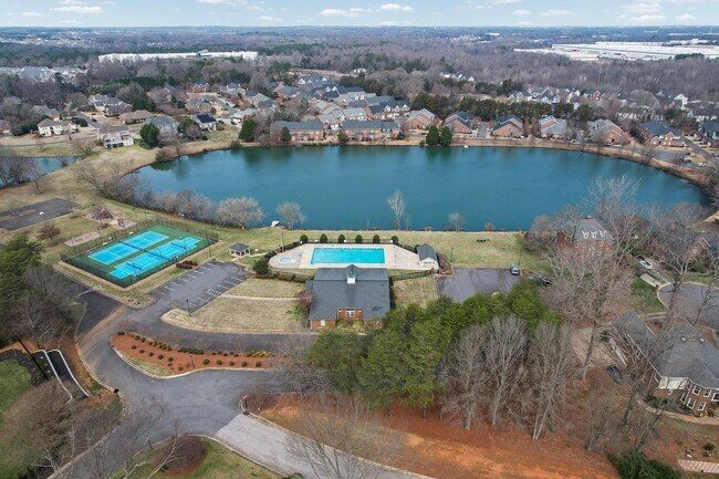 Foto del edificio - 804 Talking Stick Ln
