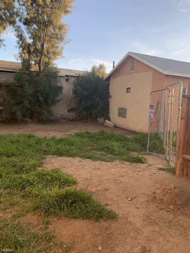 Foto del edificio - 2 br, 1 bath House - 15722 L St.