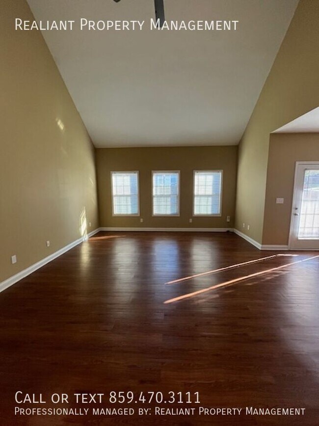 Foto del edificio - 236 Lynnwood Dr