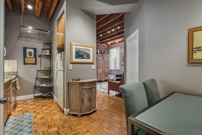 Building Photo - 125 Fulton St