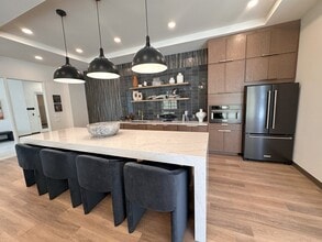 Building Photo - Alta Apartments