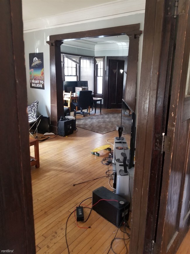 Foto del edificio - 2963 N Maryland Ave