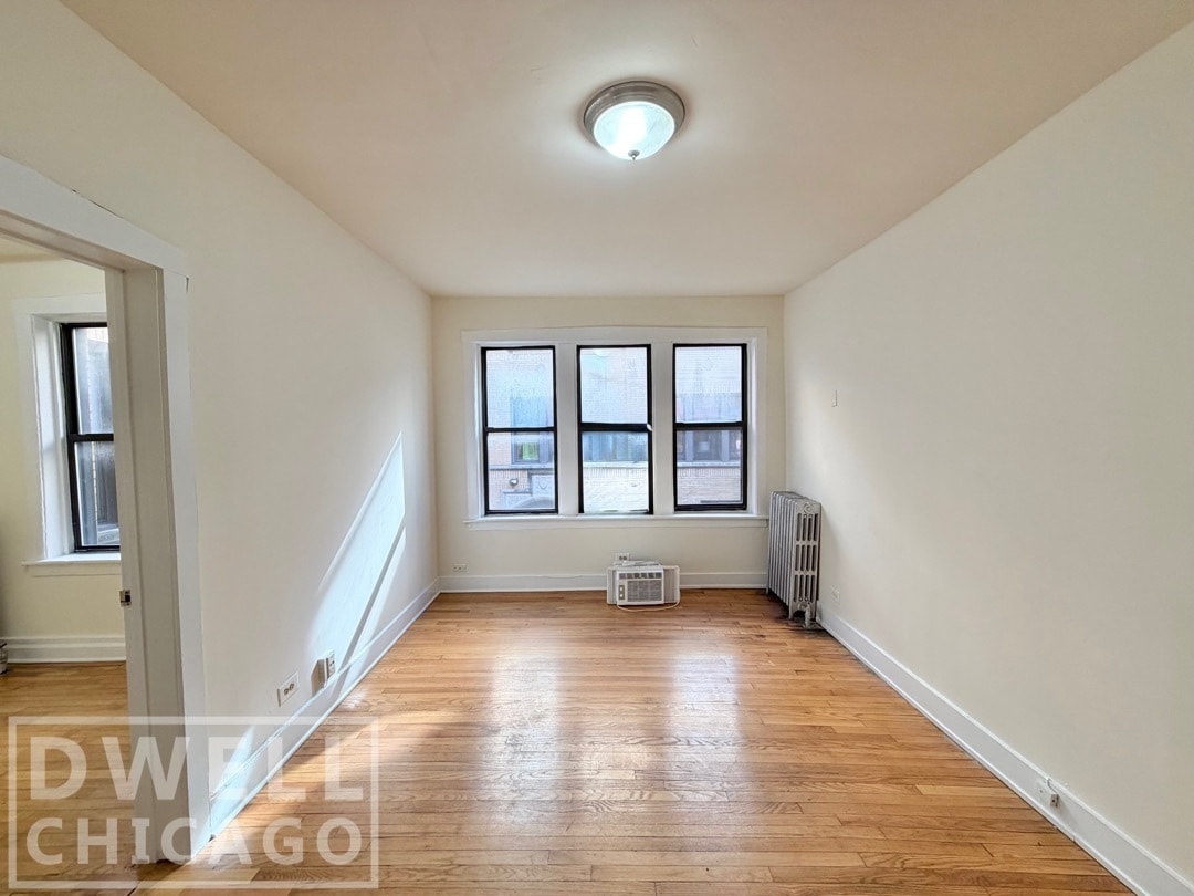 Primary Photo - 1540 N Kedzie Ave