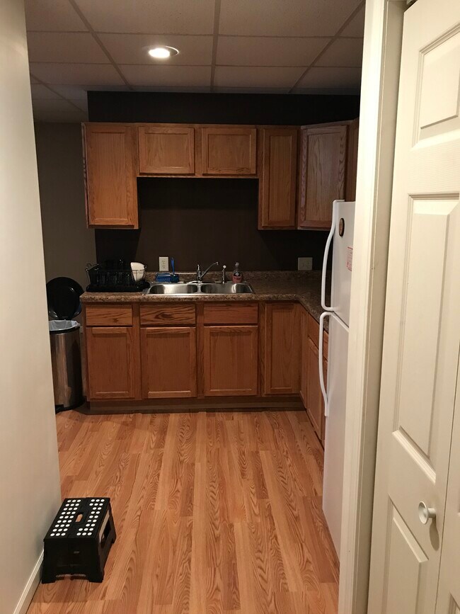 211 E Franklin Street Unit Lower Apartment, Bloomfield, IA 52537