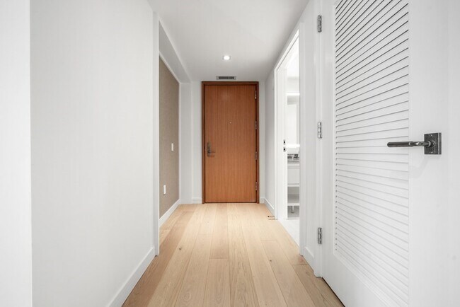 Foto del edificio - 150 Seaport Blvd