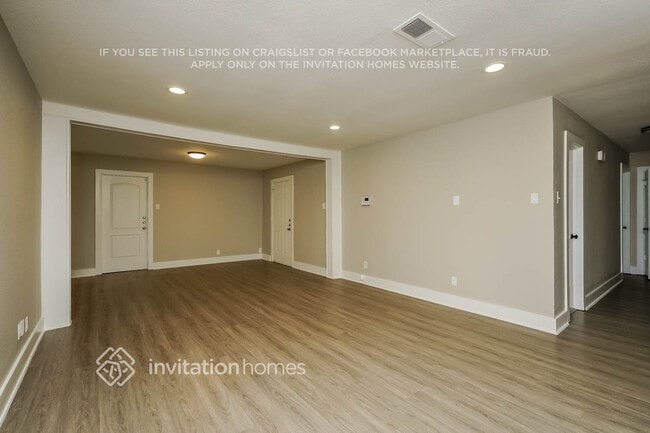 Building Photo - 923 Meadow Mead Dr